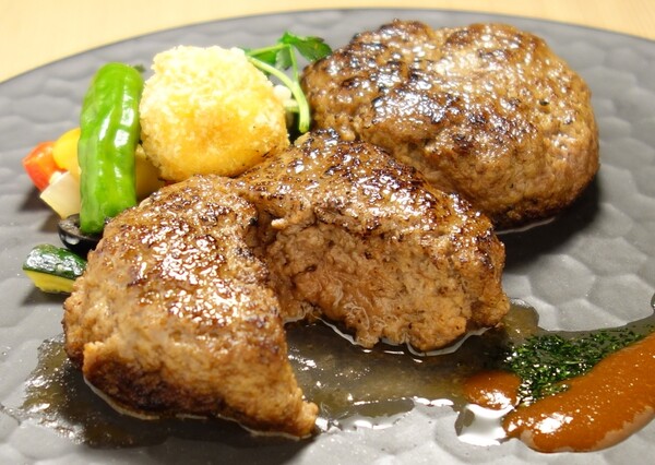 あか牛ハンバーグ3個セット 保冷袋入