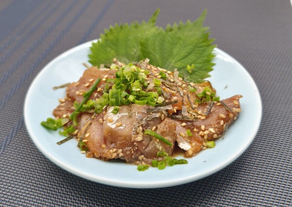 ⽞海真あじ 醤油漬け 100ｇ　保冷袋入